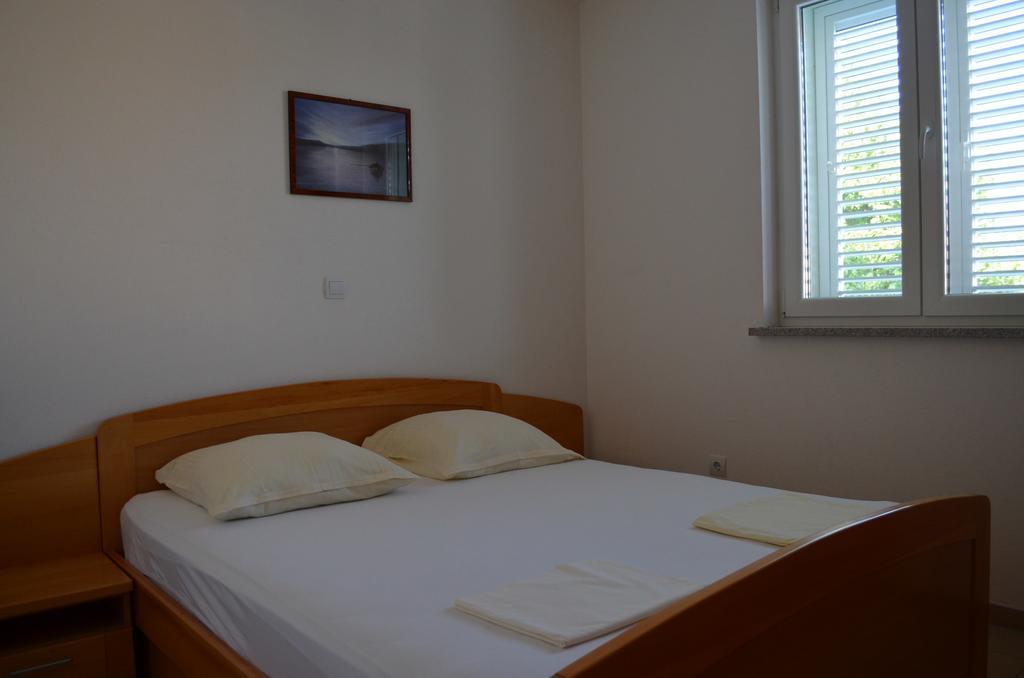 Apartments Buljan Башка Номер фото