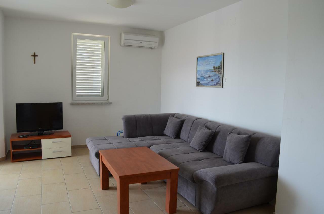 Apartments Buljan Башка Екстер'єр фото